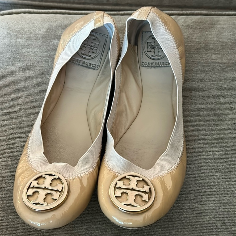 EUC Tory Burch Caroline Ballet Flats for Women Beige Size 7.5